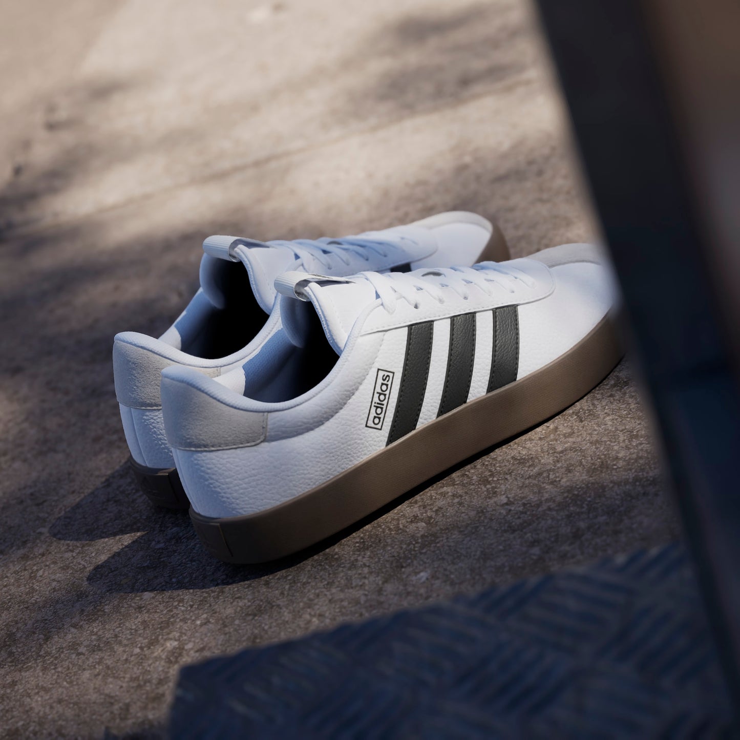 ADIDAS VL COURT 3.0 FTWWHT/CBLACK/GREONE