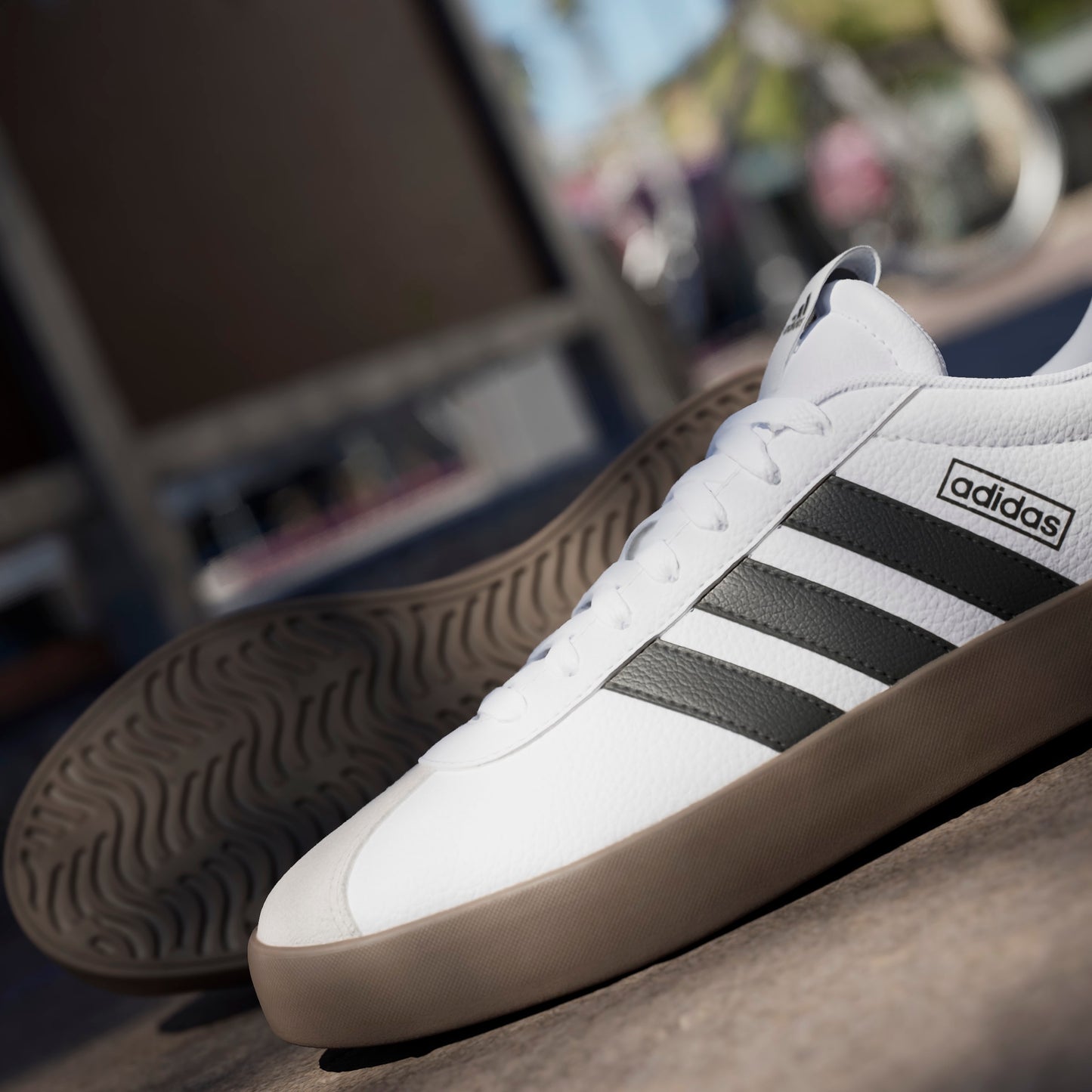 ADIDAS VL COURT 3.0 FTWWHT/CBLACK/GREONE